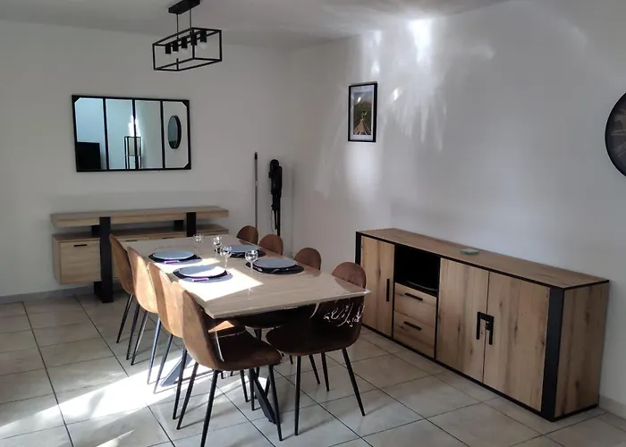 Feriehus Bright House With Terrace And Garden - Caen *